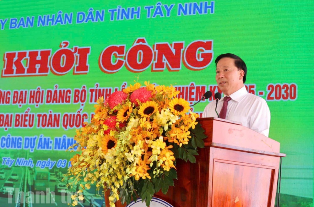 Ông Nguyễn Văn Út - Chủ tịch UBND tỉnh Tây Ninh phát biểu tại lễ khởi công. Ảnh: Thu Huyền