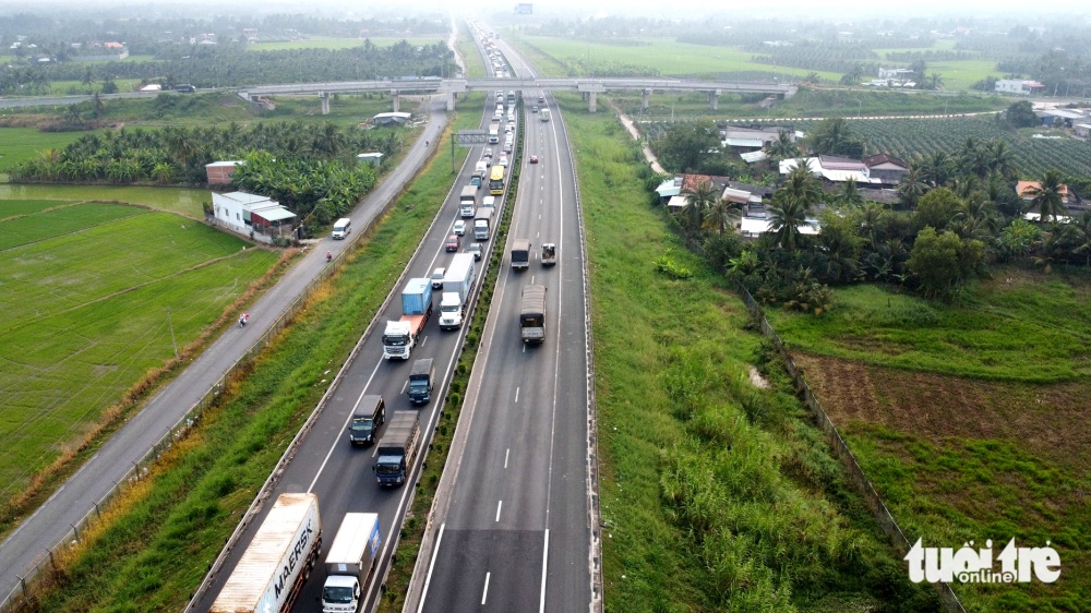 Dự án mở rộng cao tốc TP.HCM - Trung Lương - Mỹ Thuận sẽ khởi công ngày 19-12-2025 - Ảnh: MẬU TRƯỜNG