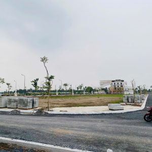 CHUYỂN NHƯỢNG NỀN NHÀ PHỐ LIÊN KẾ | Agora đường Hoa Hồng 6 | DT: 6x18